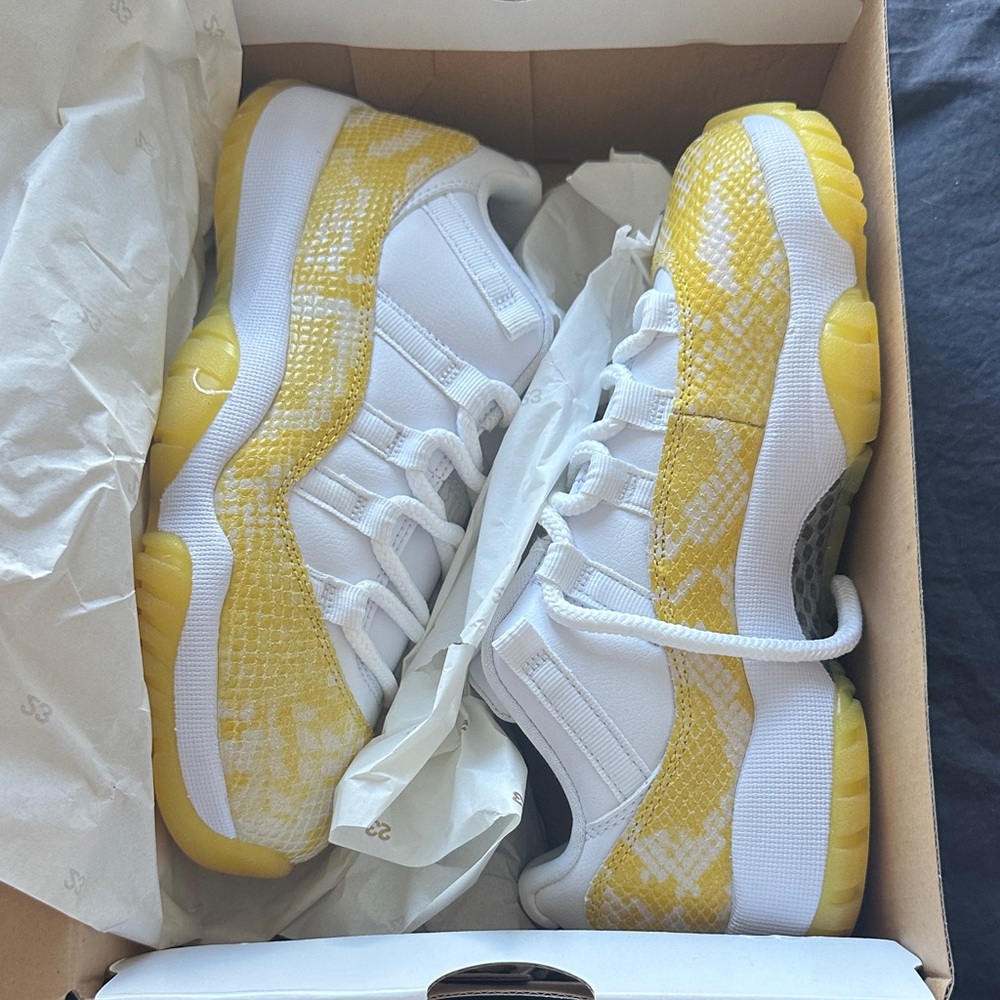 Jordan Kids White and Yellow Sneakers